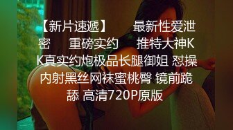 1/6最新 两个不穿内裤的女人路边上演撕逼大战VIP1196