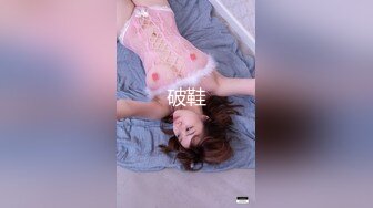  小哥哥和女友直播卧室做爱，无套操少毛逼逼内射特写鲍鱼特写自慰