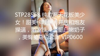 办公楼偷拍蓝裙美女还捎带一位