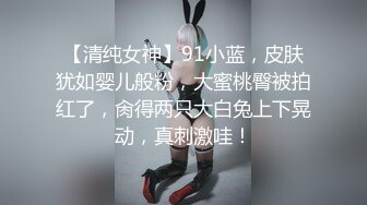 很正的人妻少妇风骚无比全程露脸制服开档黑丝诱惑，口交大鸡巴满眼风骚妩媚，各种抽插浪叫淫声荡语不断刺激