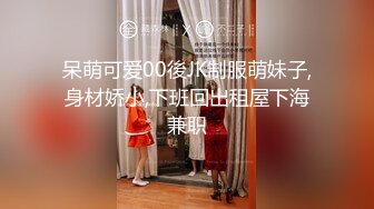 湖南某学院极品美臀反差女【胡X玲】与校男友同居不雅露脸自拍~蜂腰大屁股